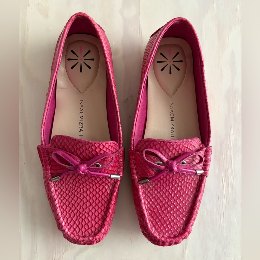 Isaac Mizrahi Live! Barbie Pink Snakeskin Textured Loafers - Size 5